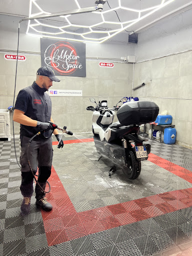 Photo from customer review